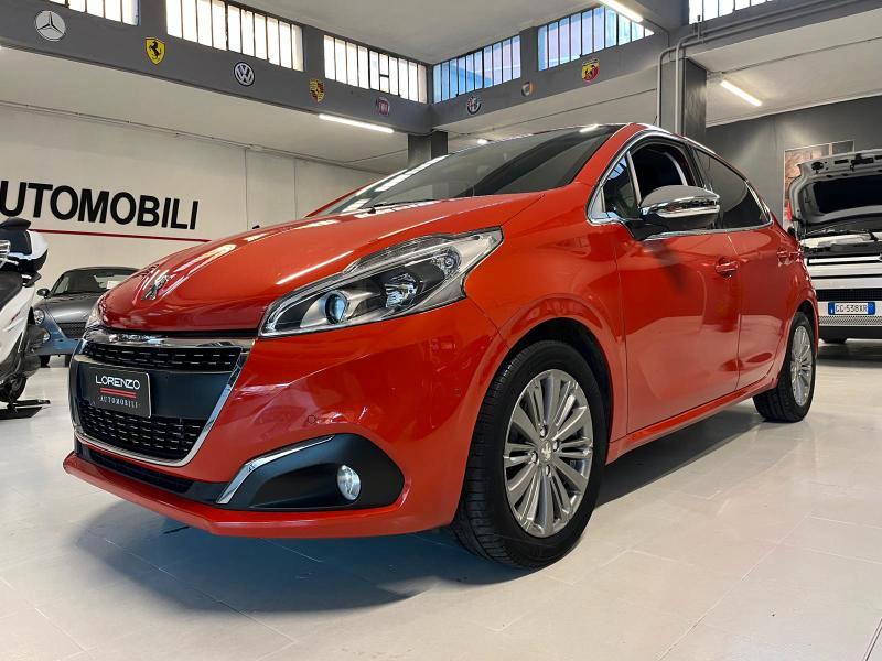 PEUGEOT 208 1.2 VTi Allure