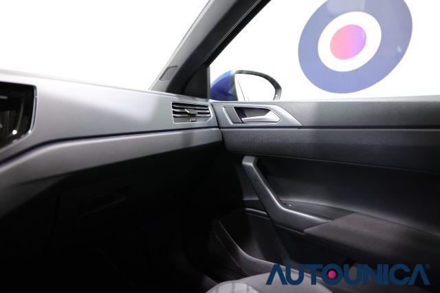 VOLKSWAGEN Taigo 1.0 TSI 115 CV R-LINE FARI LED TETTO PANORAMA