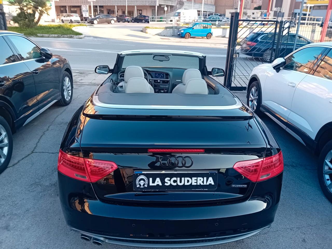 Audi A5 Cabrio 2.0 TDI clean diesel Business