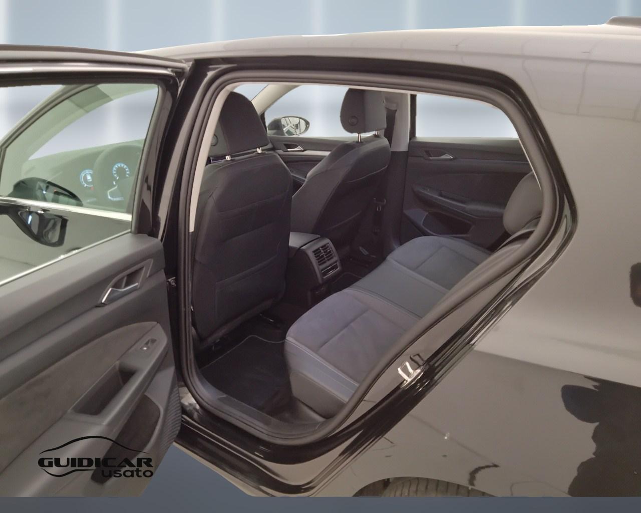 VOLKSWAGEN Golf VIII 2024 - Golf 2.0 tdi Style 150cv dsg