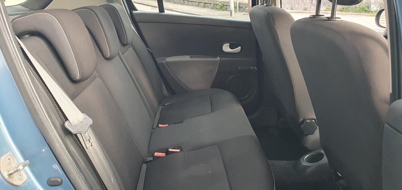 Renault Clio 1.2 16V 5 porte Yahoo!