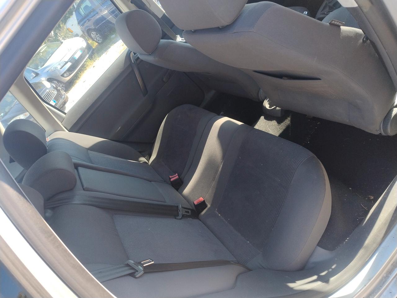Volkswagen Polo 1.4/80CV TDI 5p. Sportline