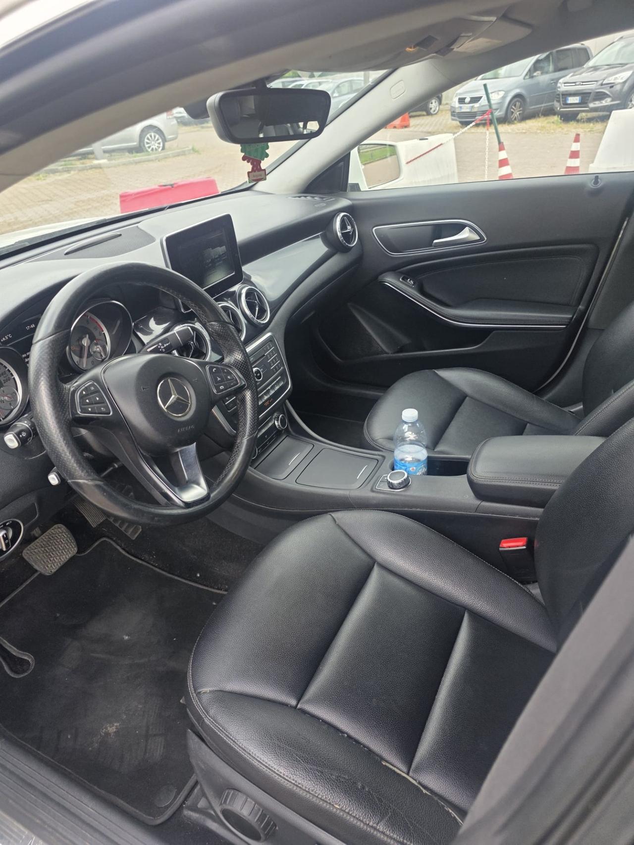 Mercedes-benz CLA 200 d S.W. Automatic Premium