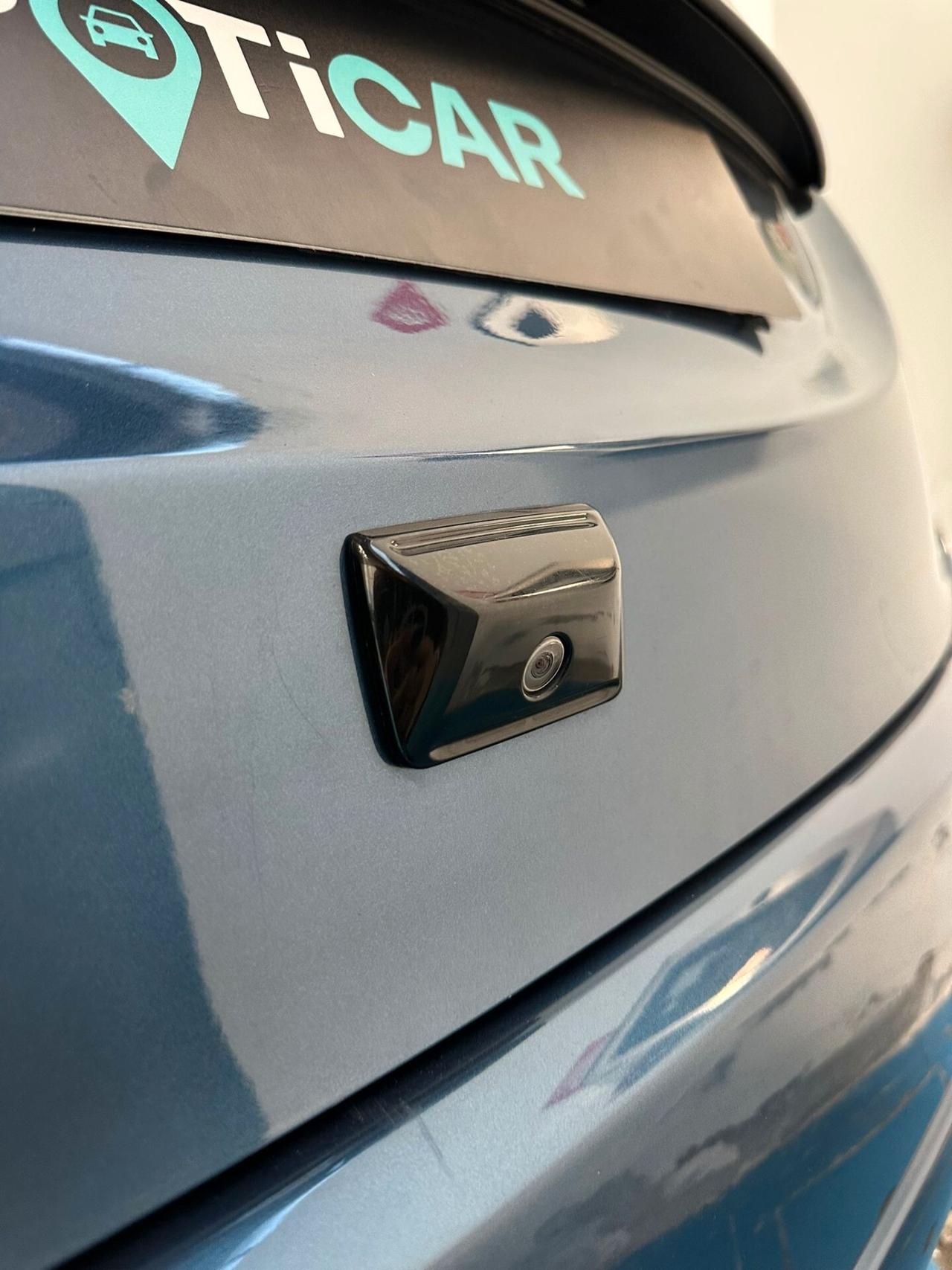 Lancia Ypsilon 1.0 FireFly 5 porte S&S Hybrid Platino