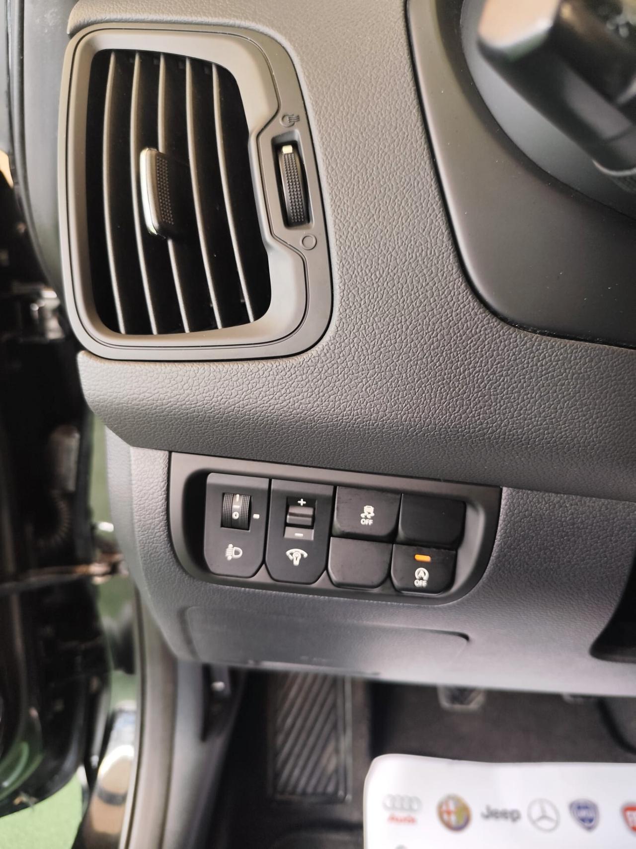 Kia Rio 1.1 CRDi WGT 5p. EX