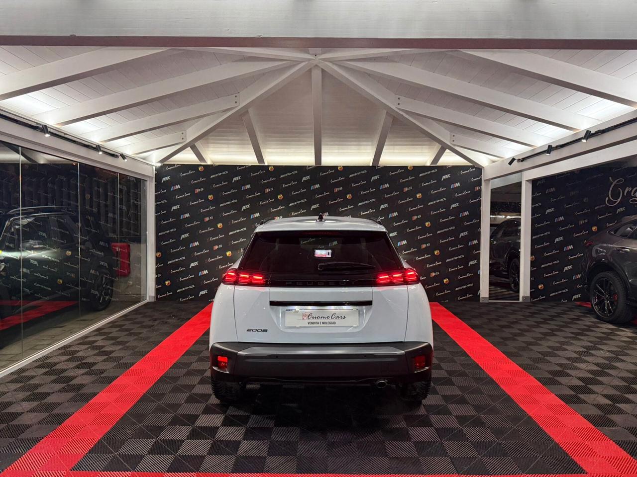 Peugeot 2008 BlueHDi 130 S&S EAT8 Allure