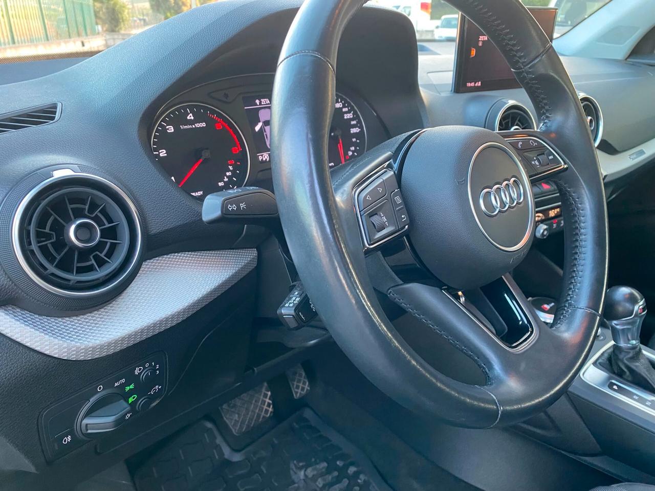 Audi Q2 30 TDI S tronic Business Design