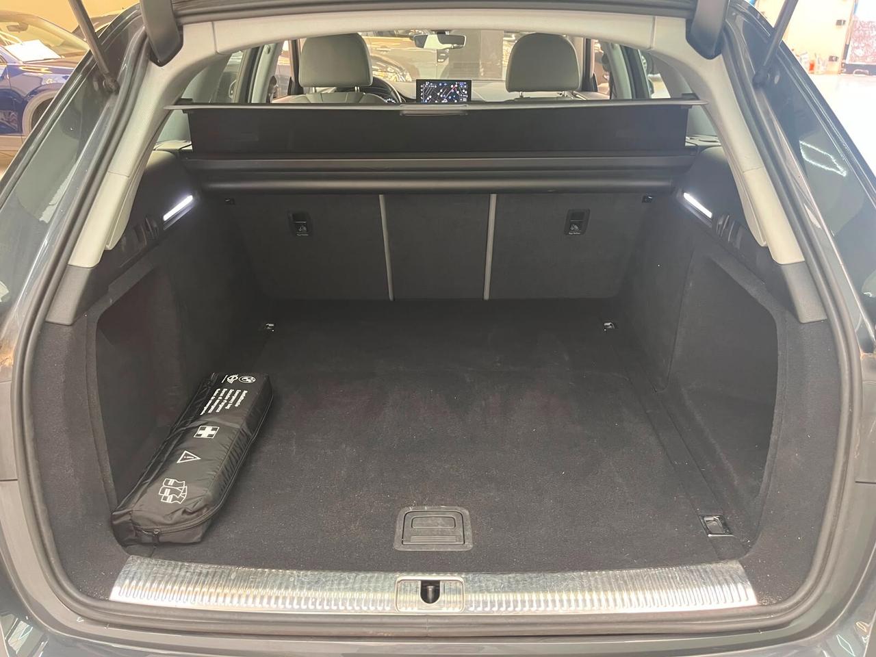 Audi A4 allroad V 2024 Quattro 40 2.0 tdi mhev 204cv s-tronic IVA ESPOSTA