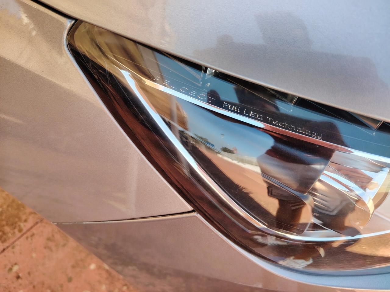 Peugeot 308 1.6 eHDi 115 SW Allure +tetto pan.