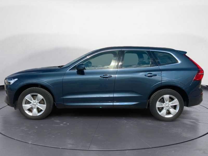 VOLVO XC60 2.0 b4 Momentum Pro AwD AuTo