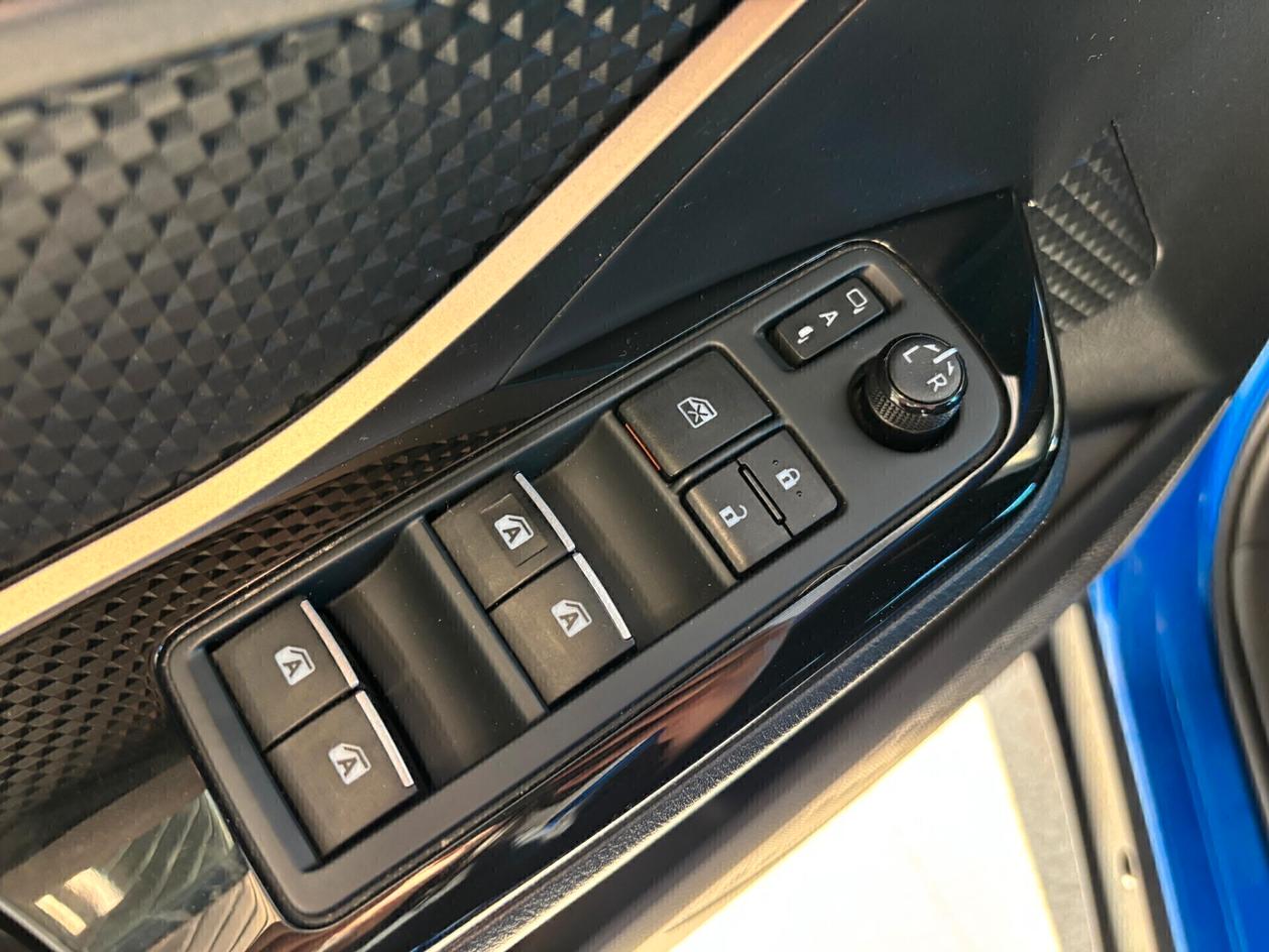 Toyota C-HR 1.8 Ibrida Neopatentati
