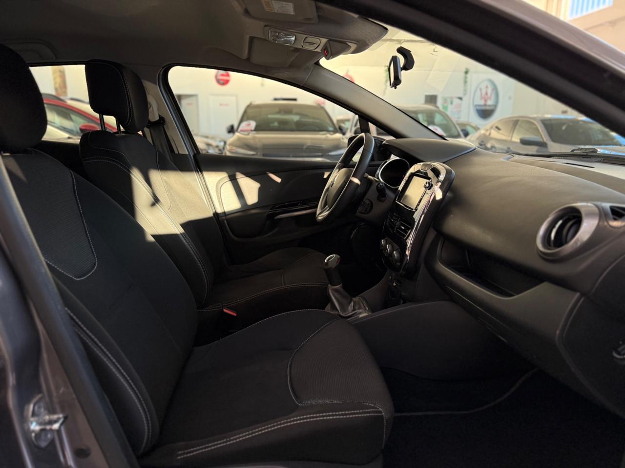 Renault Clio 1.2 75CV 105.000KM OK NEOPATENTATI