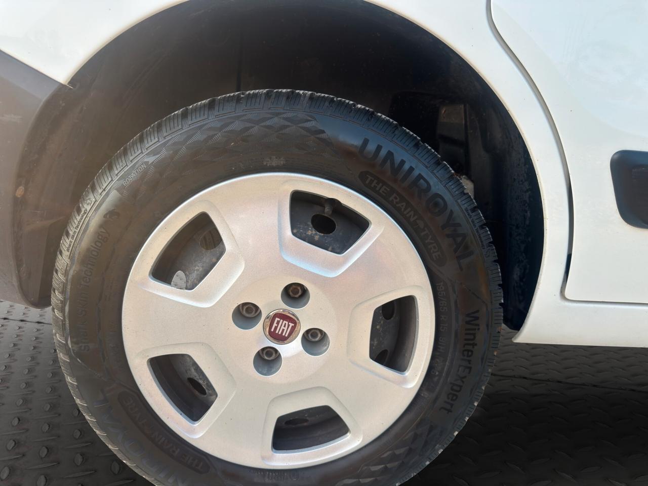 Fiat Fiorino 1.3 MJT 95CV Cargo SX