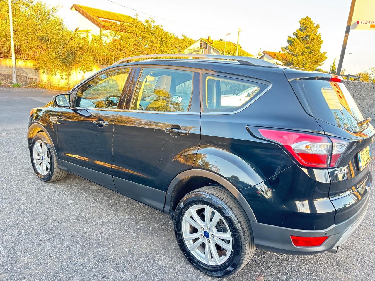 Ford Kuga 1.5 TDCI 120 CV S&S 2WD Titanium