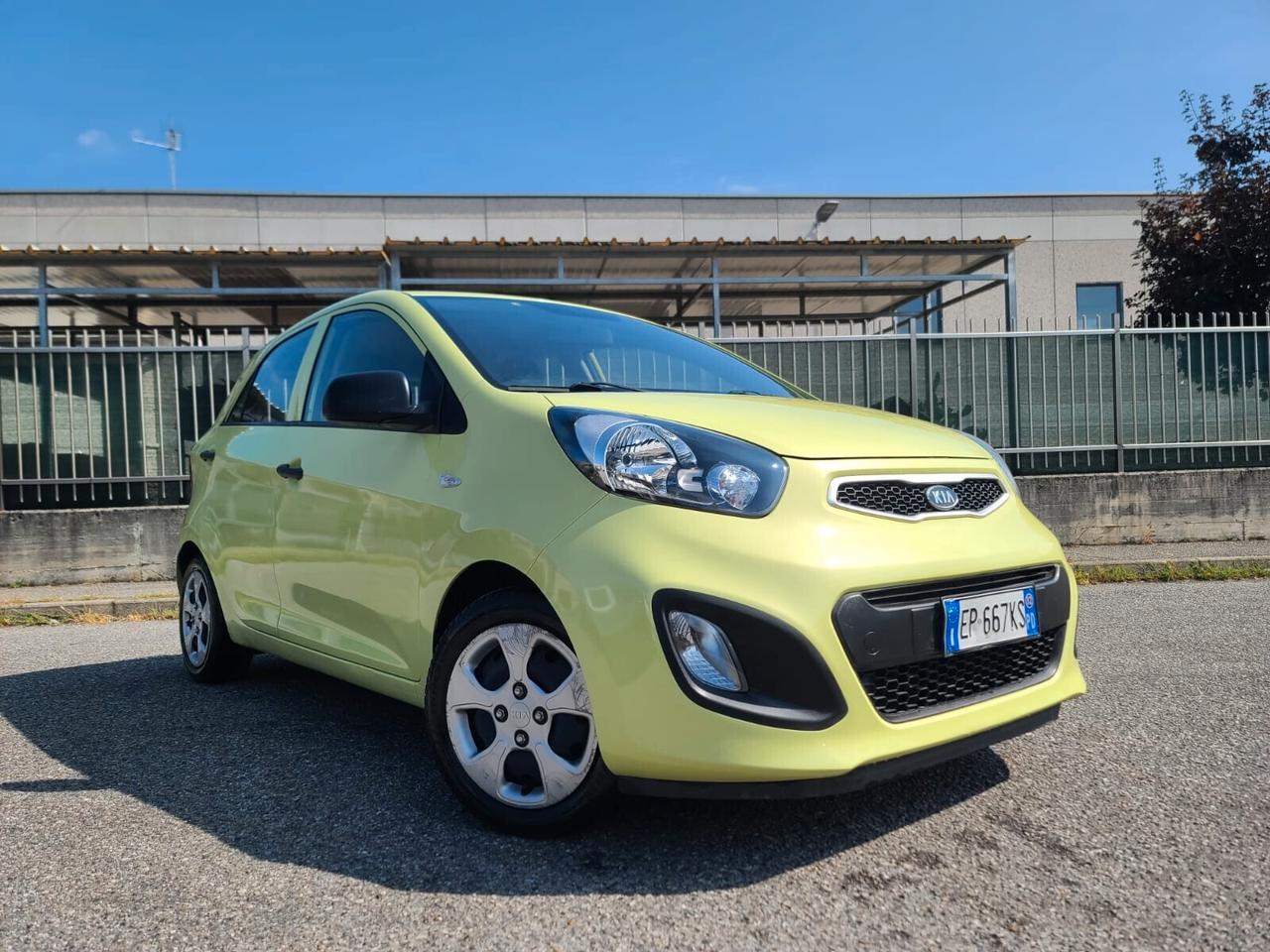Kia Picanto 1.0 BENZ SOLO 28.000 KM