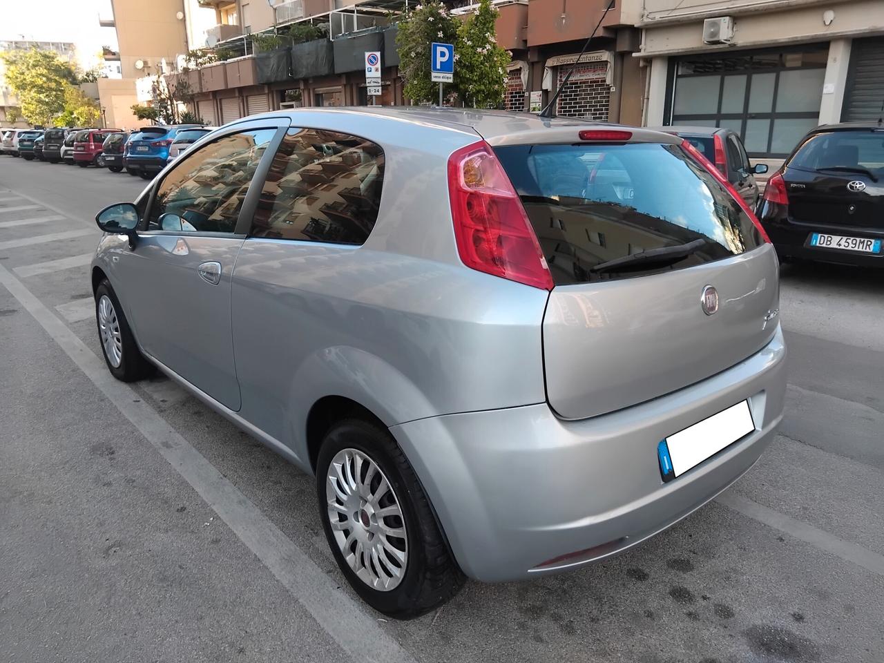 FIAT GRANDE PUNTO 1.4 GPL CON GARANZIA