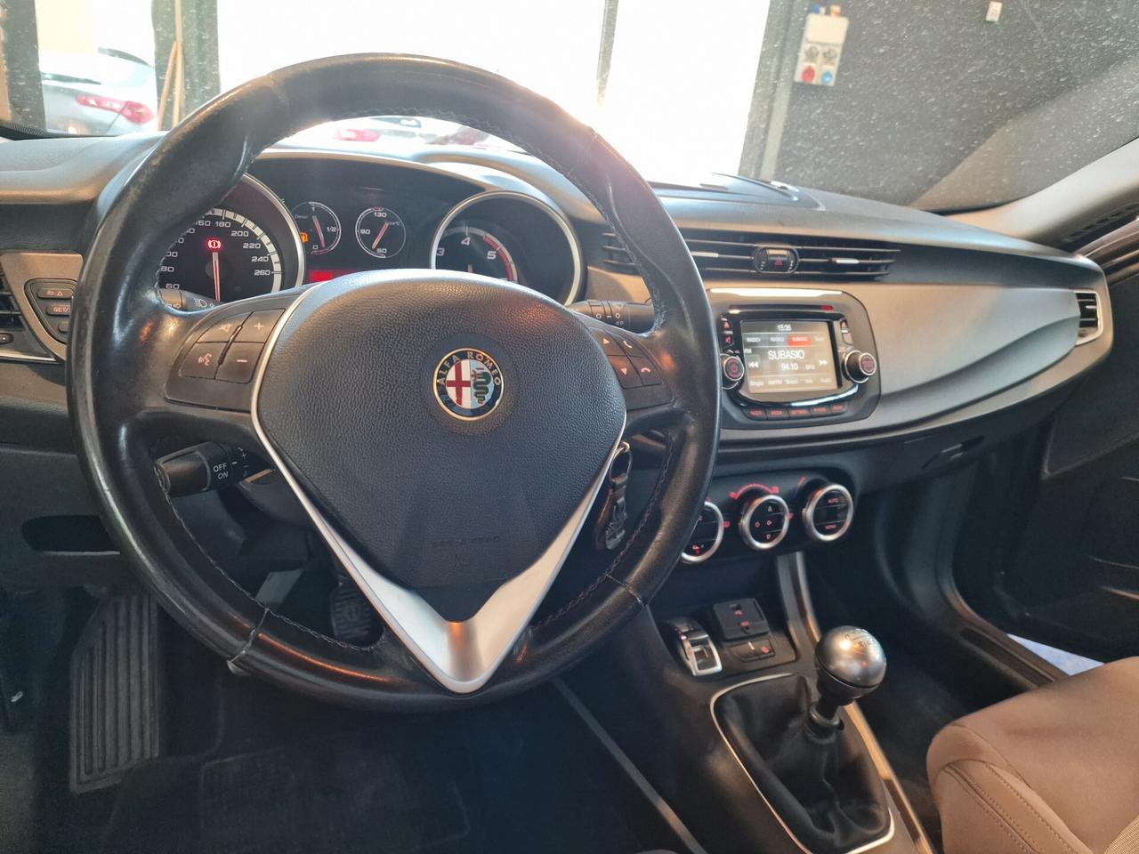 Alfa Romeo Giulietta 1.6 JTDm-2 105 CV Exclusive