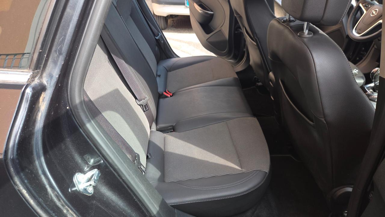 Opel Astra 1.7 CDTI 110CV Sports Tourer Cosmo