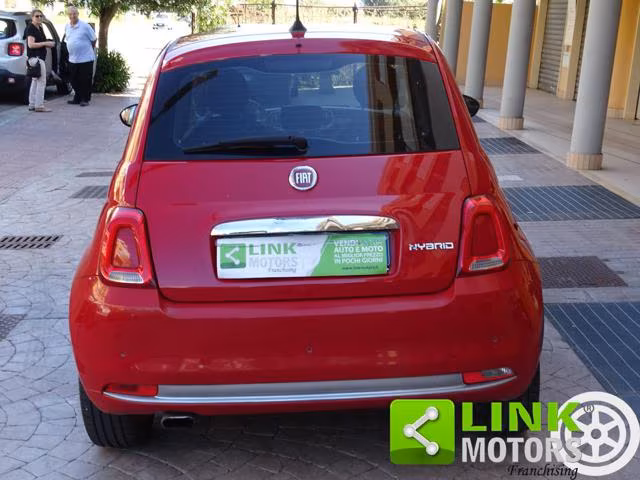 FIAT 500 1.0 HYBRID DOLCEVITA