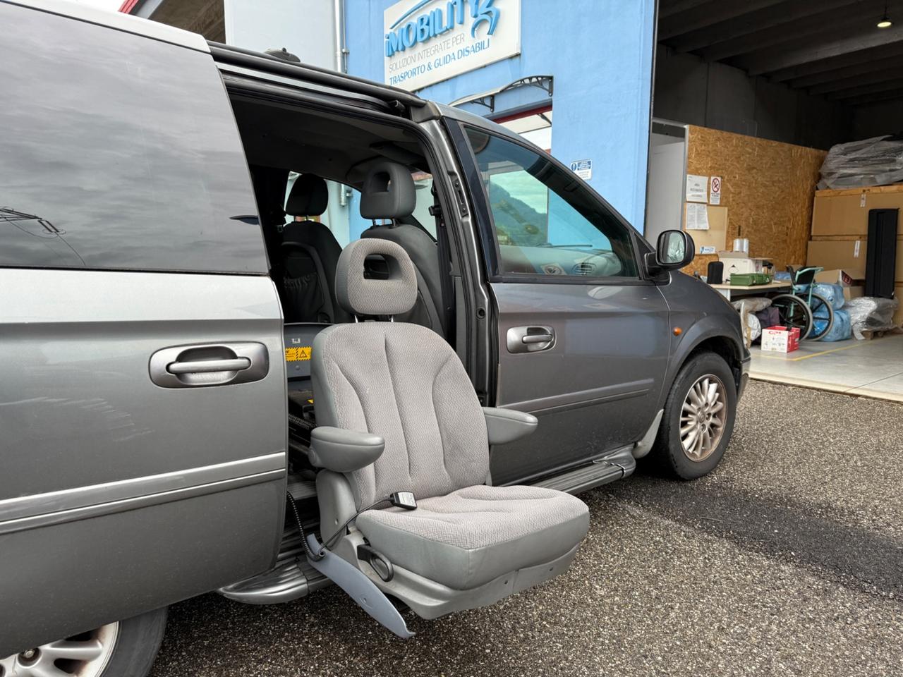 Chrysler Voyager 2.5 - Auto per disabili