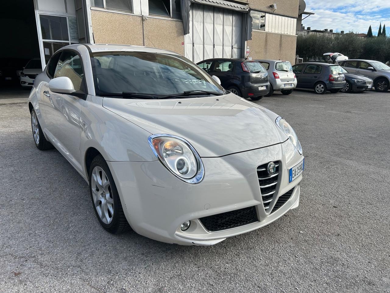 Alfa Romeo MiTo 1.6 JTDm 16V Distinctive Sport Pack