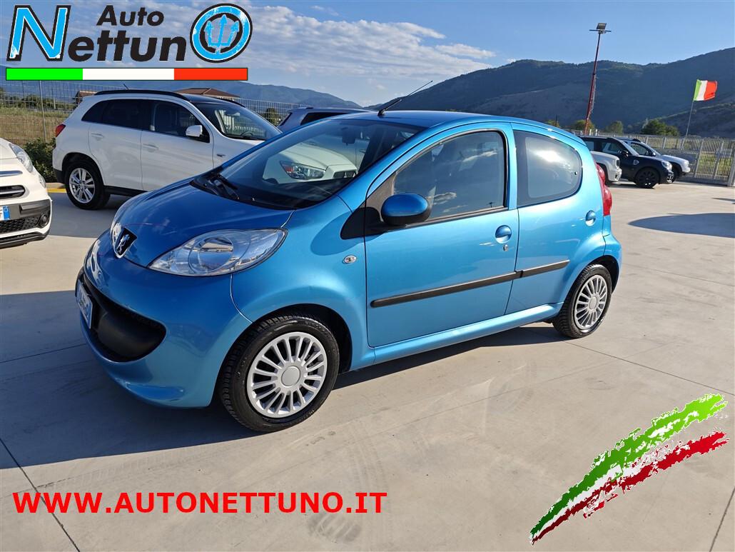 Peugeot 107 1.0 68CV 5p. Sweet Years 2Tronic Automatica