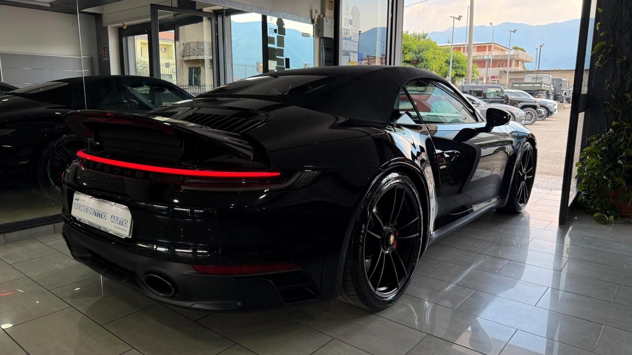 PORSCHE 992 GTS CABRIO UFF ITALIA
