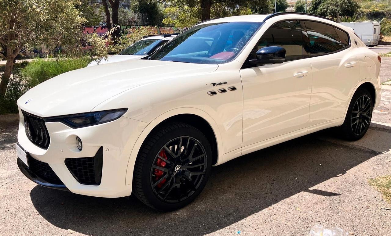 Maserati Levante V6 350 CV AWD Modena UFF ITA unipro cert Maserati