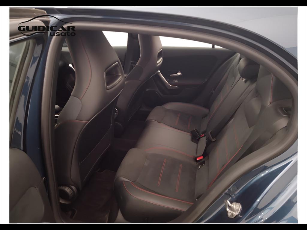Mercedes-Benz Classe A - W177 2018 - A 200 d Premium Night edition auto