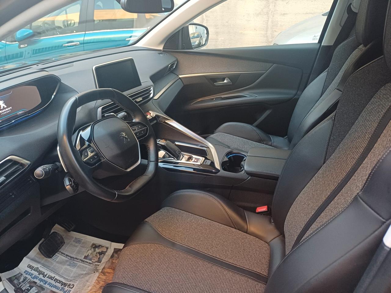 Peugeot 3008 BlueHDi 130 S&S Allure