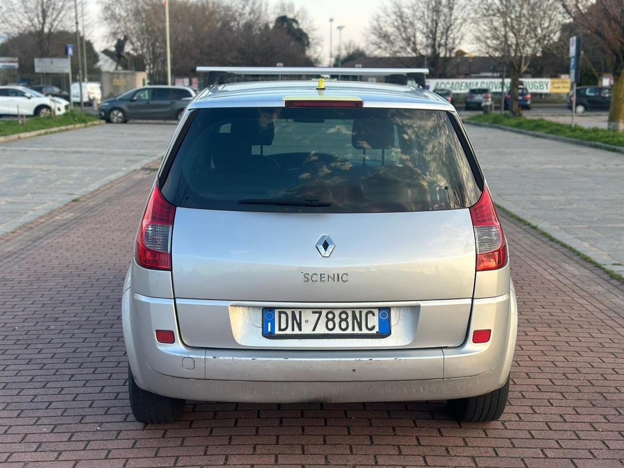 Renault Scenic Scénic 1.9 dCi/130CV Serie Speciale PlayStation Portable