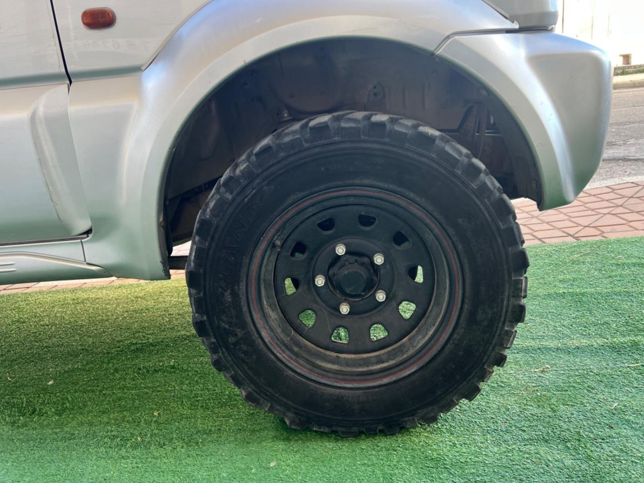 Suzuki Jimny 1.3i 16V cat 4WD JLX Mode