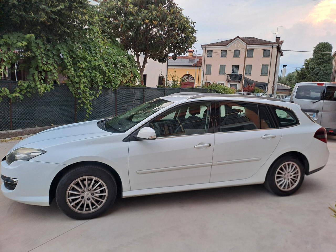 Renault Laguna 1.5 dCi 110CV SporTour Nav ESM