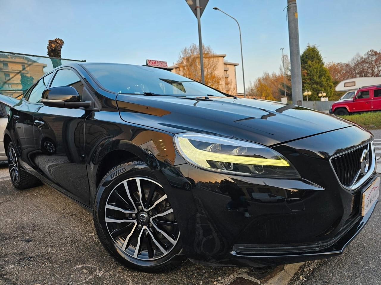 Volvo V40 2.0 D2 120cv Business Plus*Navi*Led*Pdc*Euro6*