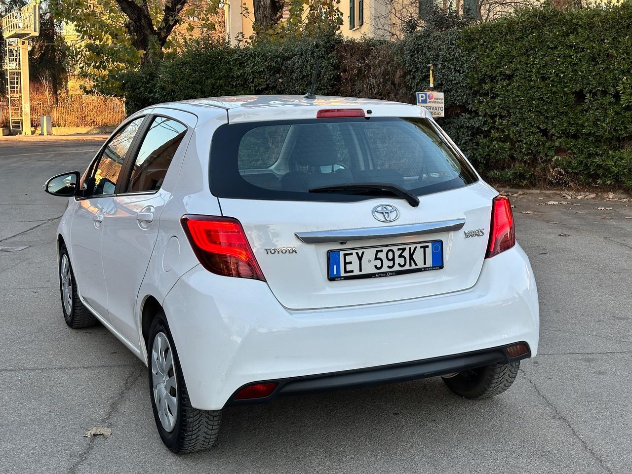 Toyota Yaris 1.0 5 porte Lounge solo 120mila km