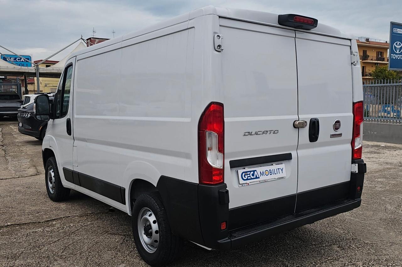 Fiat Ducato passo corto tetto basso 2.2 Mjt 120CV ANN 2022 PERFEETTO !!!