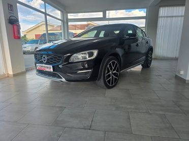 Volvo V60 Cross Country D4 Geartronic Summum