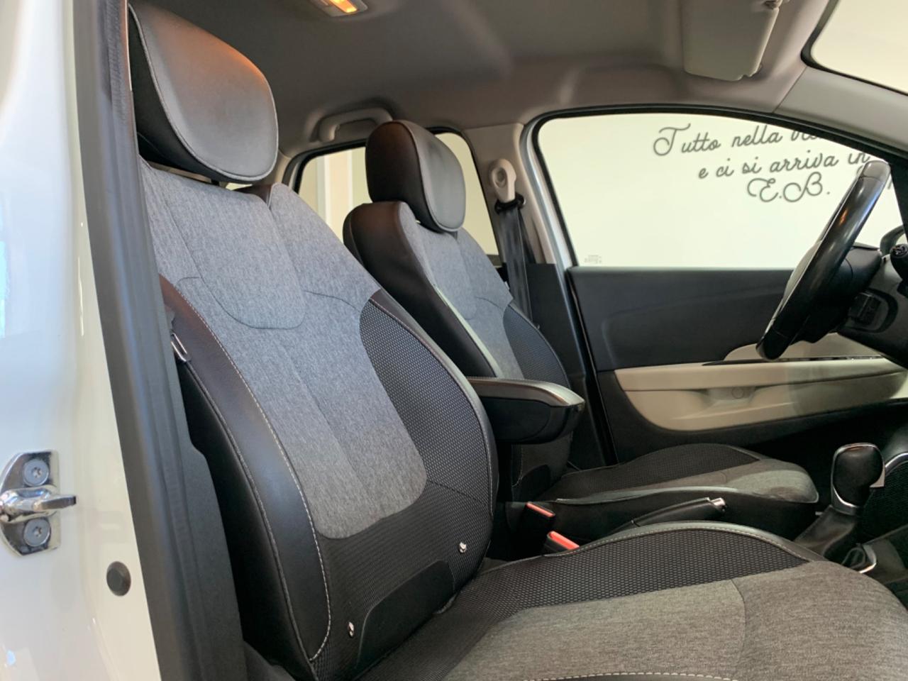 Renault Captur dCi 8V 90 CV EDC Sport Edition