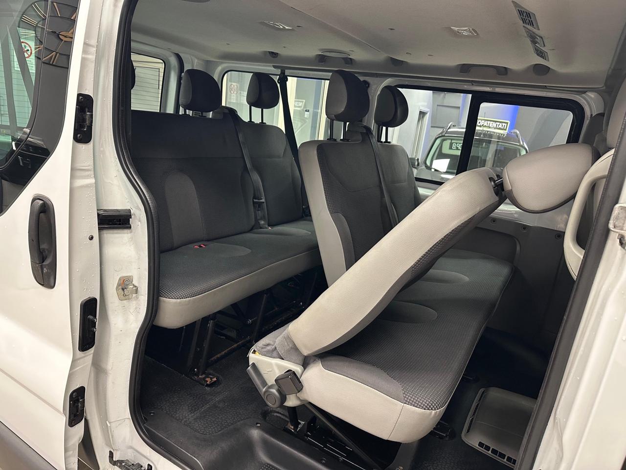 Opel Vivaro 29 2.0 CDTI PC-TN Furgone Vetrato Fap 9 POSTI