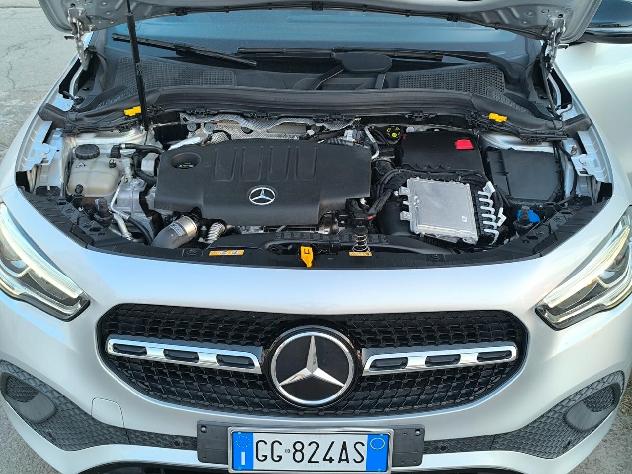MERCEDES BENZ GLA 200 CDI 150cv SPORT PLUS LUCI AMBIENT