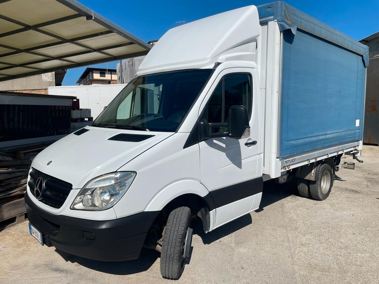 MERCEDES SPRINTER 411 CENTINATO CON TELO SCORREVOLE E PEDANA IDRAULICA DHOLLANDIA 10 QUINTALI