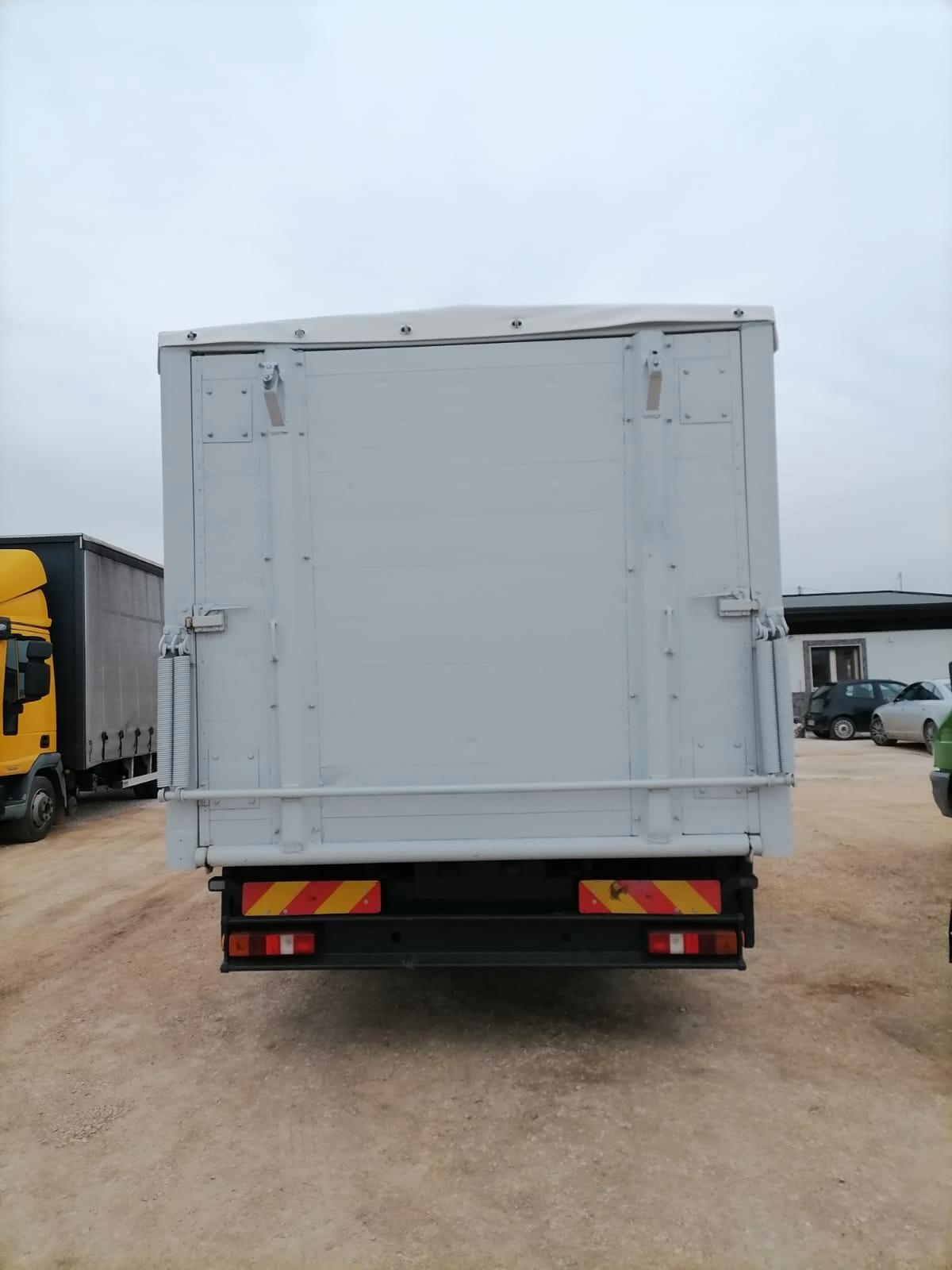 DAF fa 45 180 trasporto animali cavalli 75q