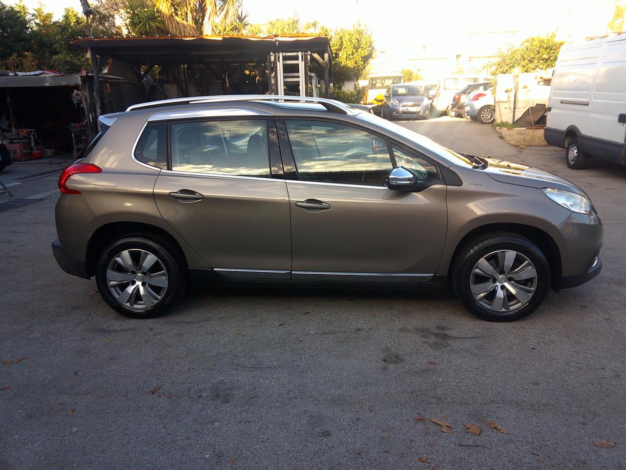 Peugeot 2008 PureTech 82 Allure