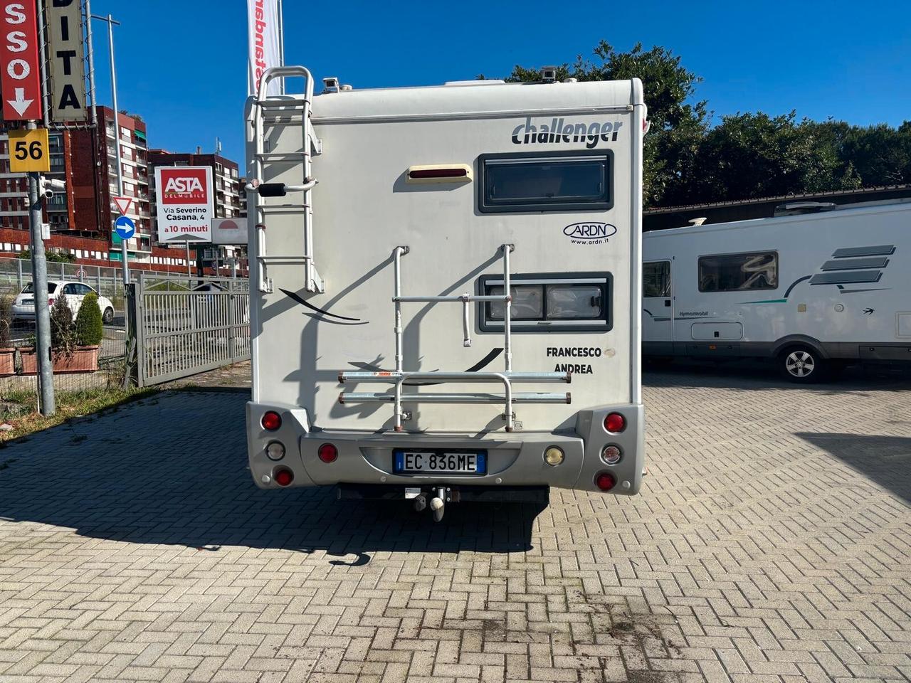 Challenger 55 camper