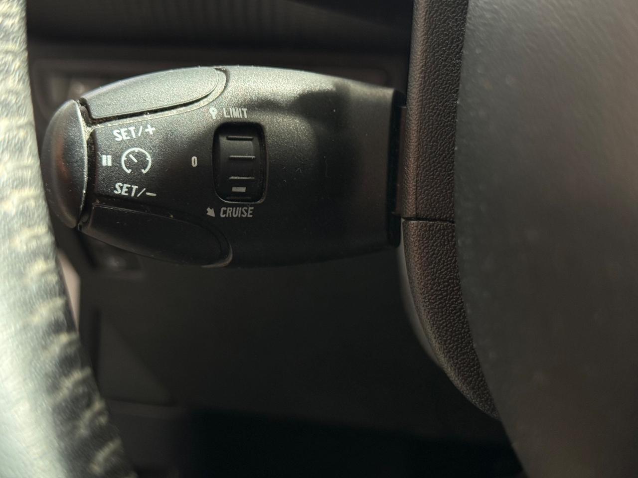 Peugeot 2008 1.4 HDi 68CV TETTO PANORAMICO