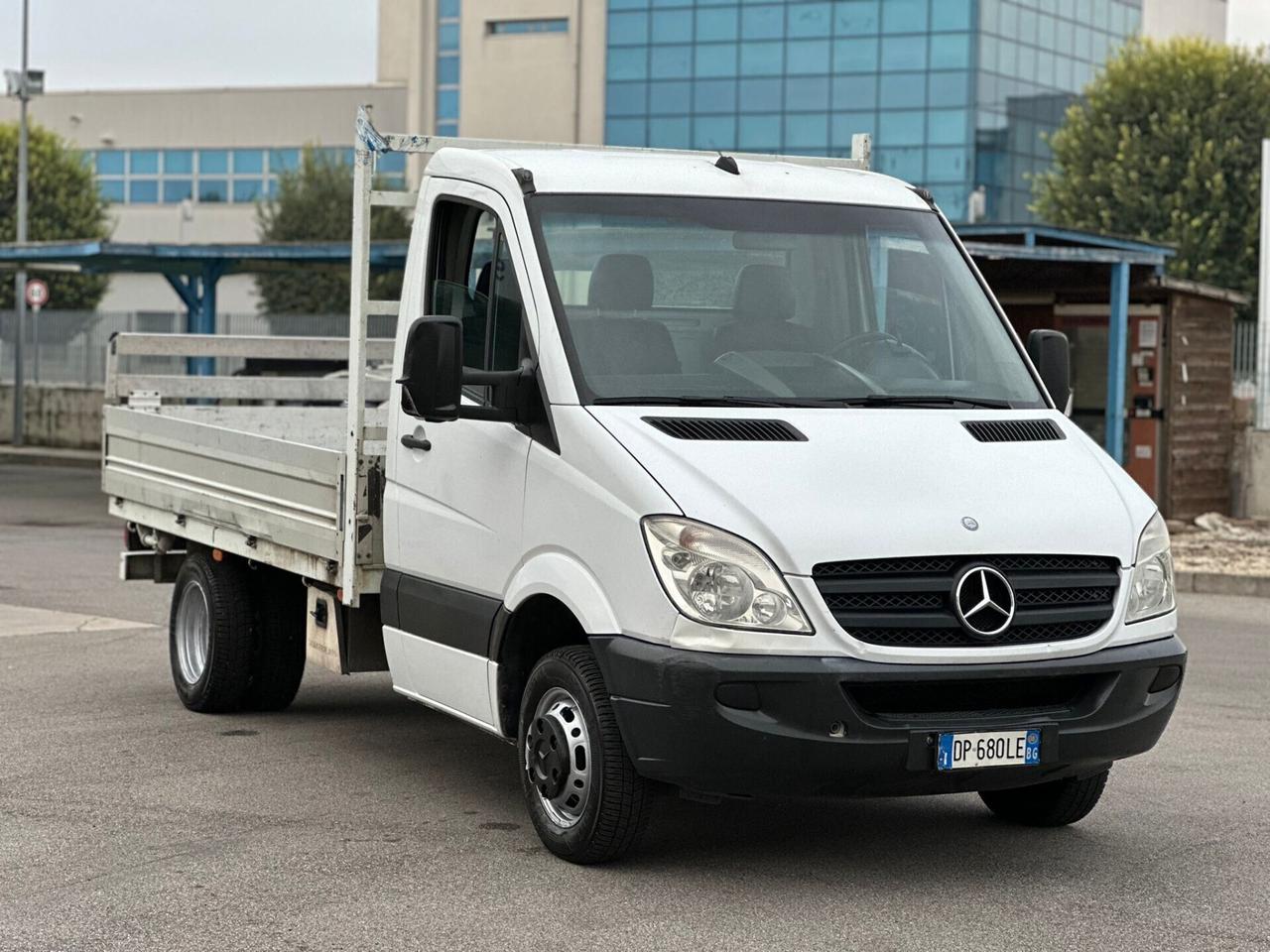 Mercedes Benz