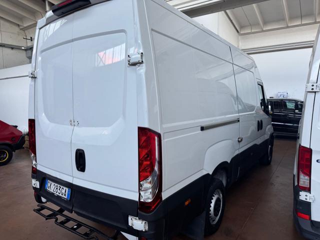 IVECO DAILY FURGONE 3520L H2 BLUE