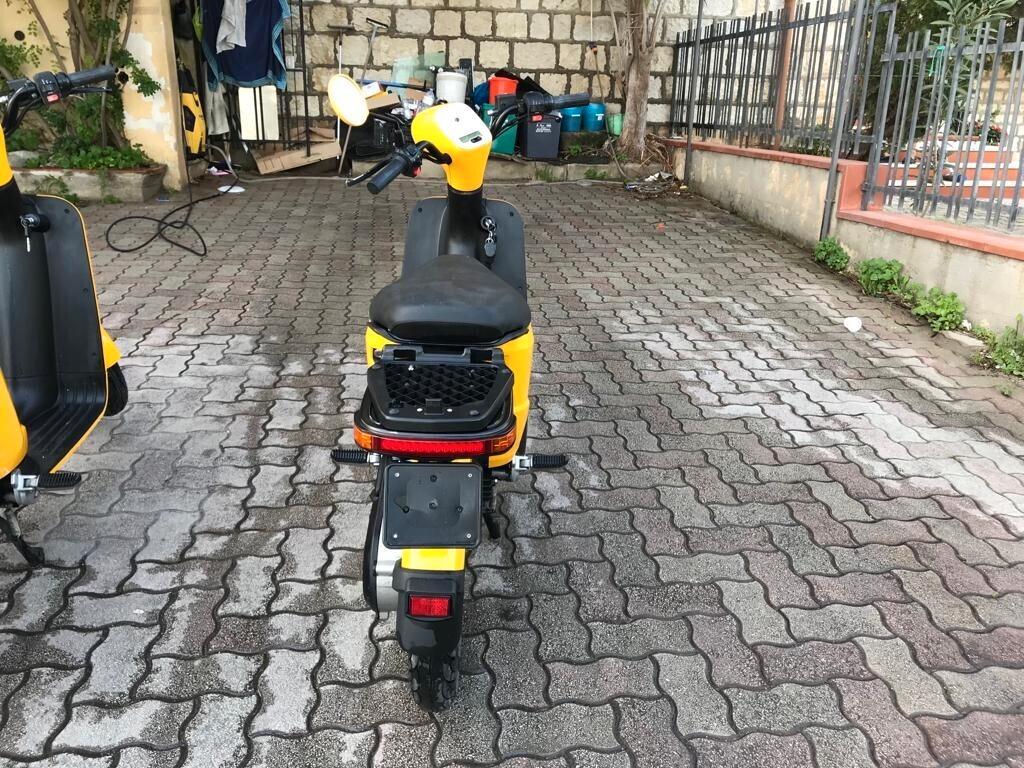 Askoll Es2 yellow 50cc elettrico