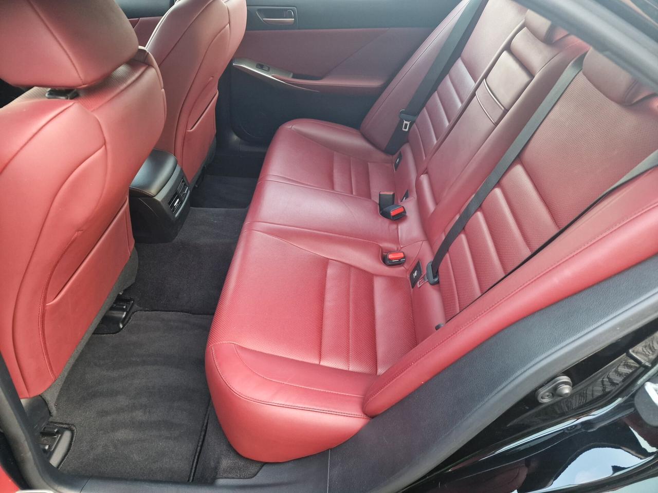Lexus IS 300 Hybrid FSport