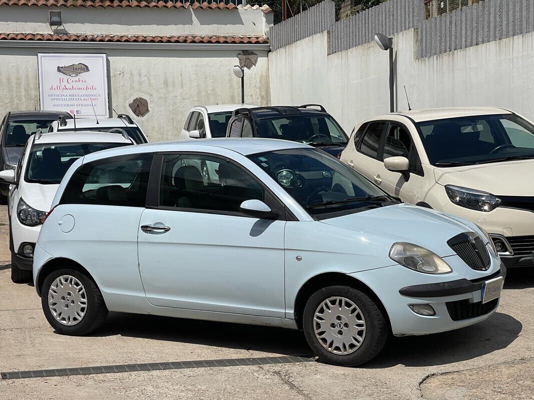 LANCIA YPSILON 1.2 16v Argento 60 cv "adatta anche per neopatentati"